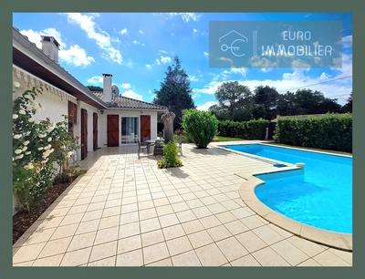 Maison - 151 m² - 6 pièces