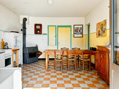 Maison - 240 m² - 10 pièces