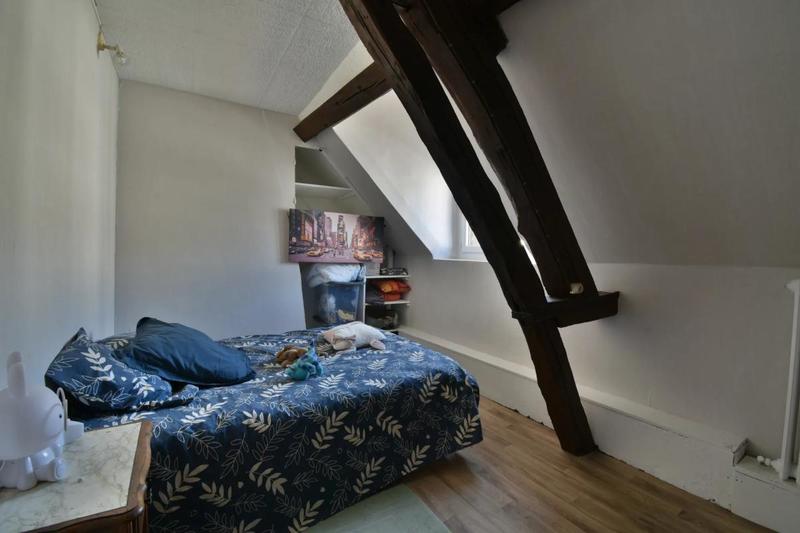 Maison - 189 m² - 9 pièces