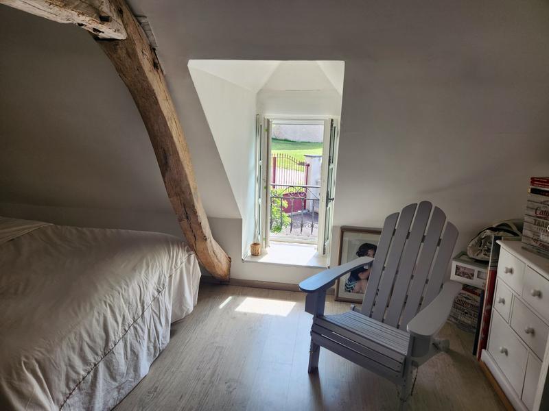 Maison - 201 m² - 7 pièces