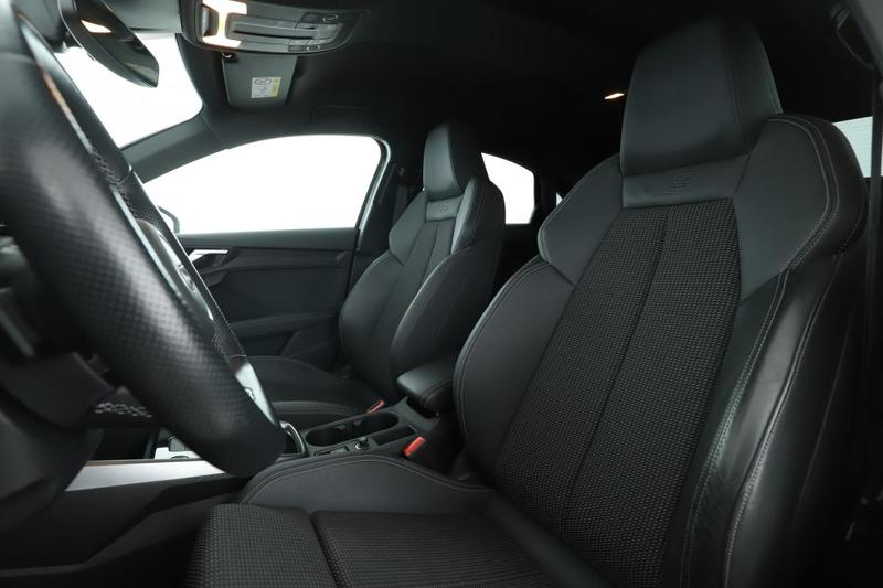 Audi A3 Berline 35 Tfsi mHEV s line s tronic 7 150 ch