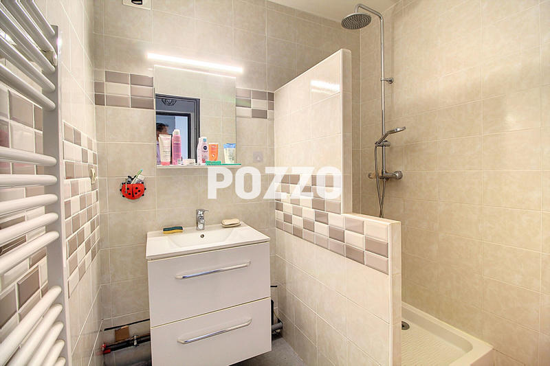 Appartement - 75 m² - 4 pièces