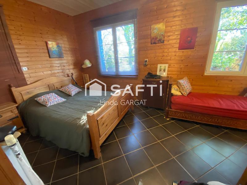 Maison - 215 m² - 7 pièces