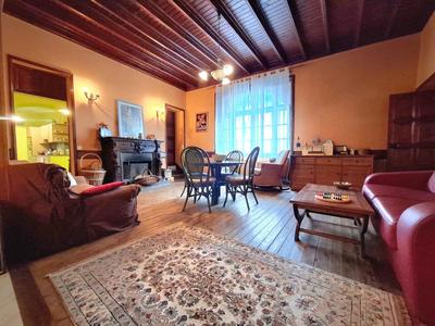 Maison - 170 m² - 5 pièces