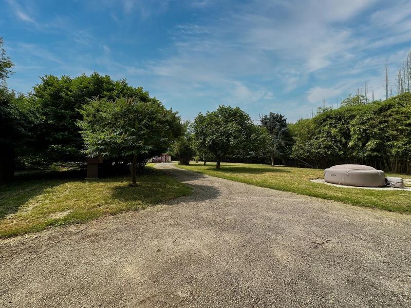 Maison - 203 m² - 7 pièces