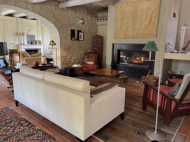 Mas - 460 m² - 14 pièces