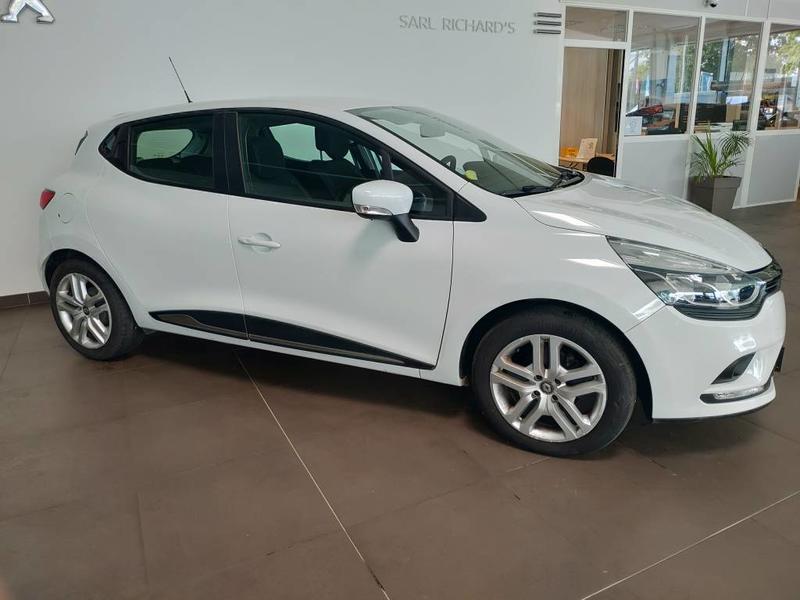 Renault Clio IV Business dCi 75 - 18