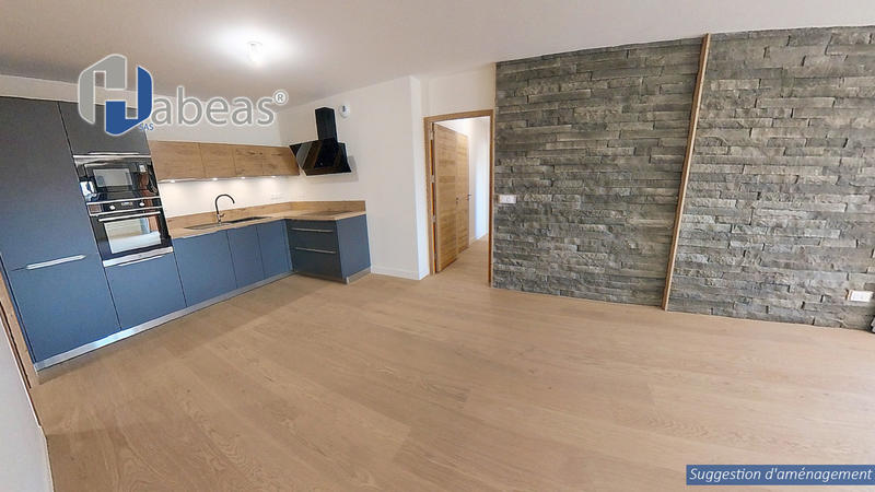 Appartement - 97 m² - 4 pièces