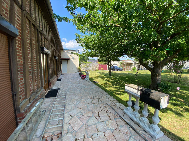 Maison - 207 m² - 6 pièces