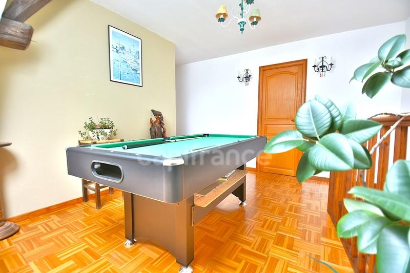 Maison - 140 m² - 5 pièces