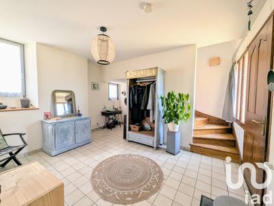 Maison - 201 m² - 7 pièces