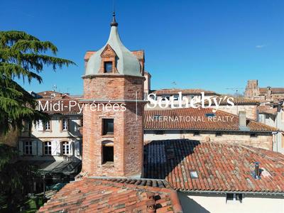 Maison bourgeoise - 733 m² - 19 pièces