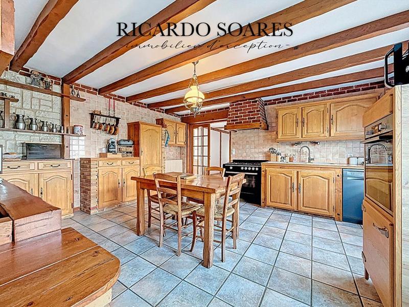 Maison - 218 m² - 8 pièces