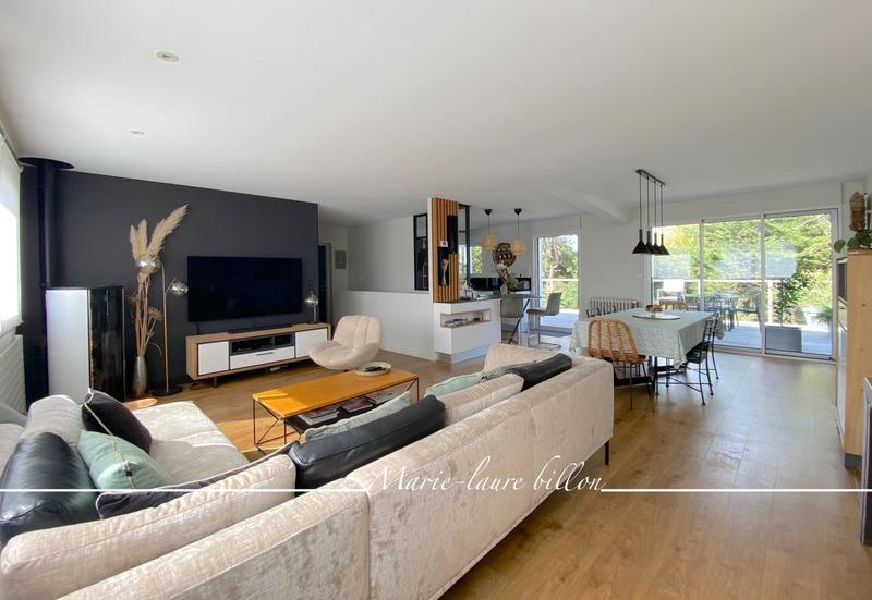 Maison - 140 m² - 5 pièces