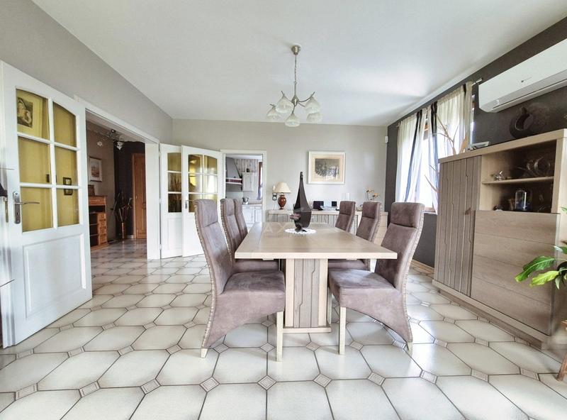 Maison - 163 m² - 6 pièces