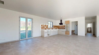 Maison - 140 m² - 5 pièces