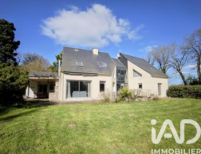 Maison de maîtres - 202 m² - 10 pièces