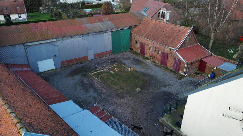 Maison - 220 m² - 7 pièces