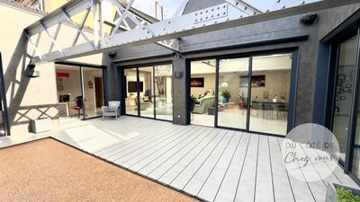 Maison - 295 m² - 8 pièces