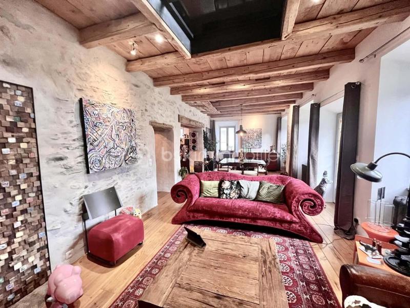 Demeure - 157 m² - 5 pièces