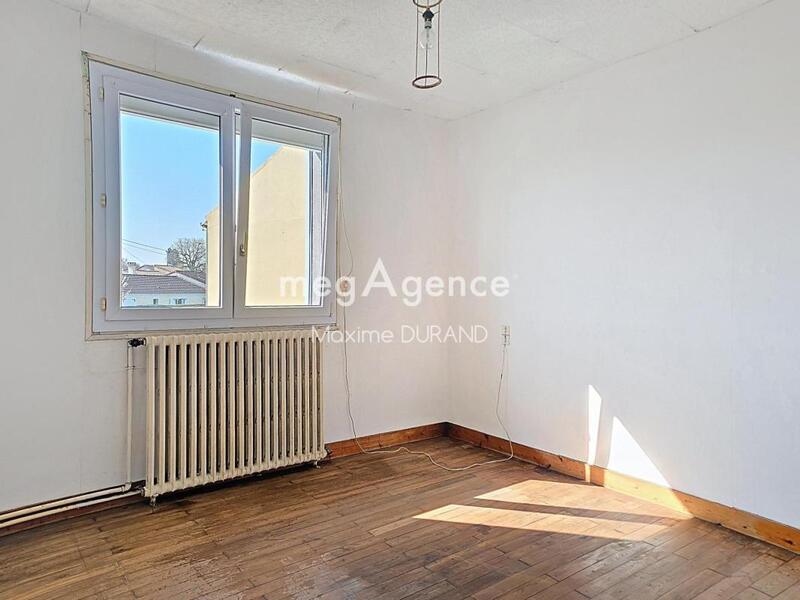 Maison - 94 m² - 5 pièces