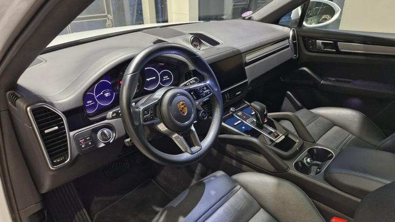 Porsche Cayenne Coupé 3.0 V6 E-Hybrid Platinum Edition Auto