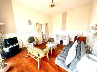 Appartement - 60 m² - 2 pièces