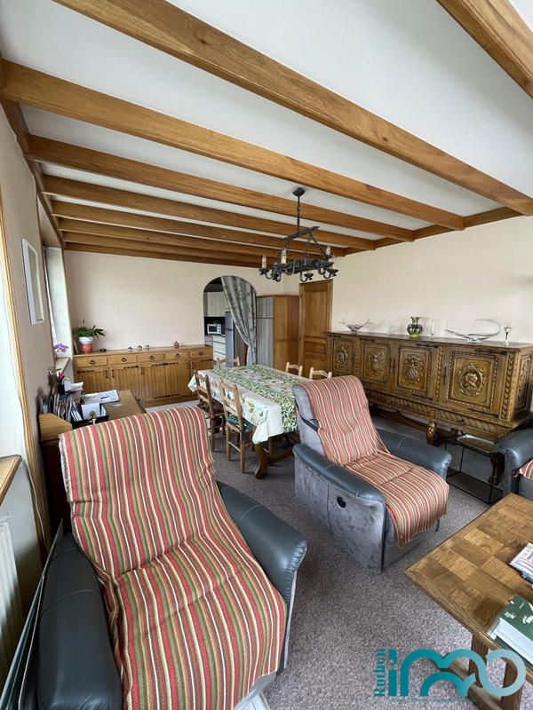 Maison traditionnelle - 185 m² - 8 pièces