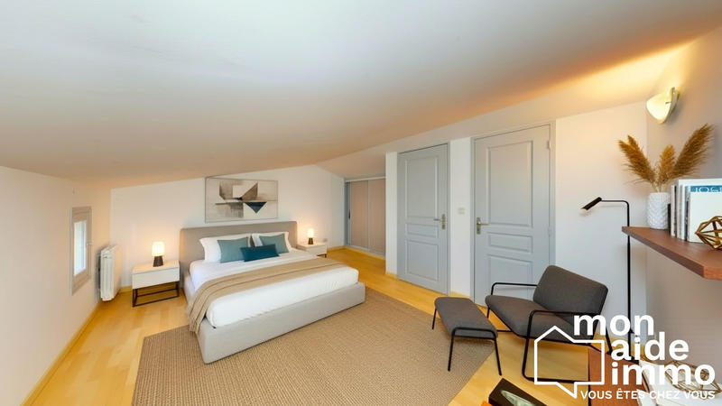 Maison - 93 m² - 5 pièces