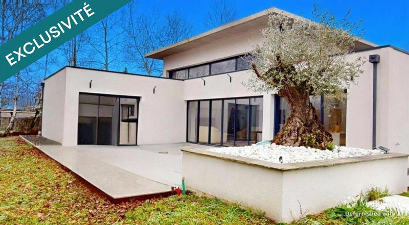 Maison - 153 m² - 8 pièces