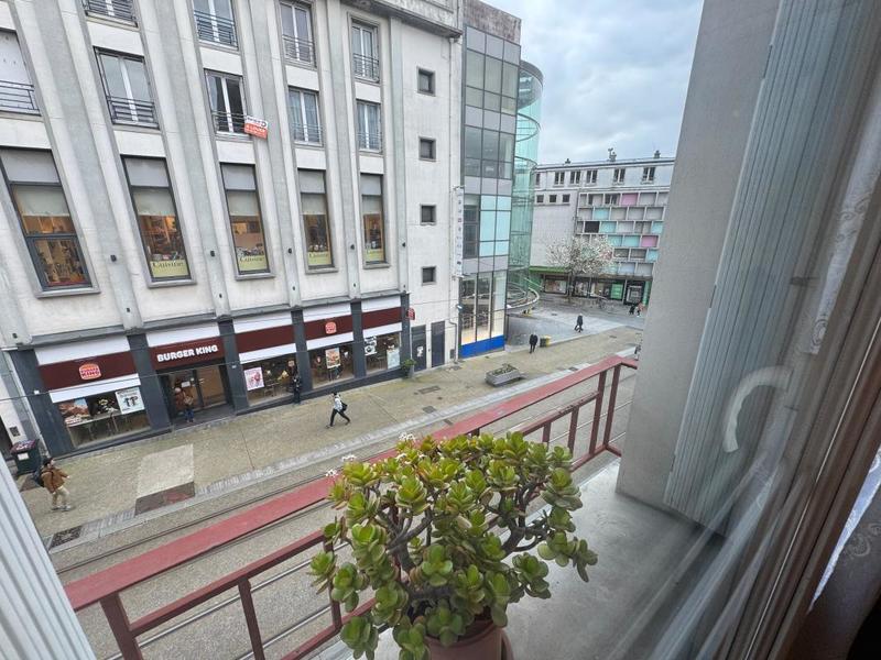 Appartement - 75 m² - 3 pièces