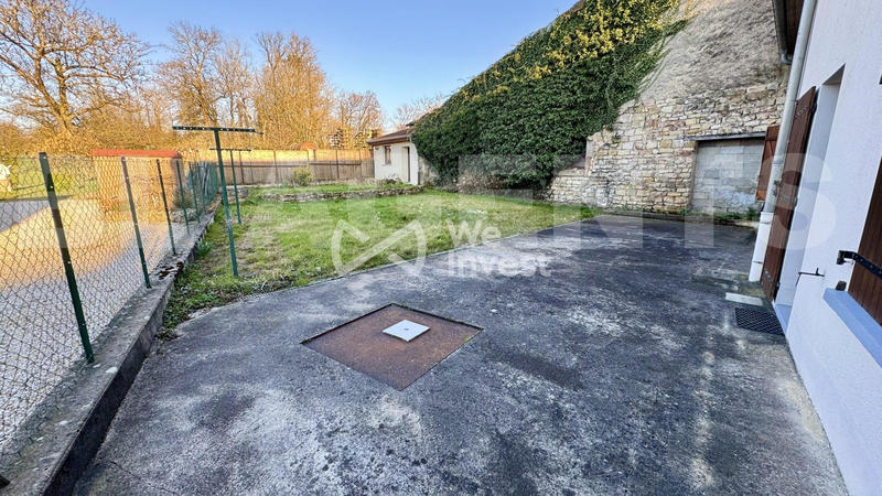 Maison - 231 m² - 7 pièces