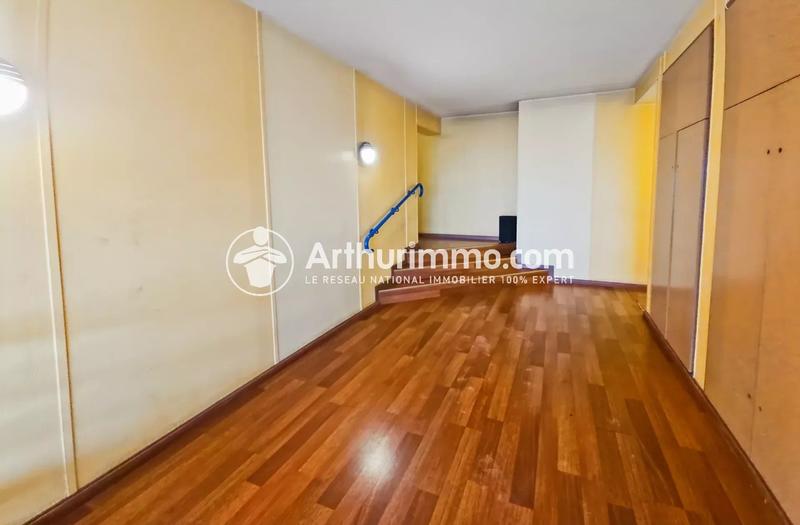 Appartement - 100 m² - 5 pièces