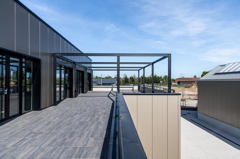 Local commercial - 473 m² - 10 pièces