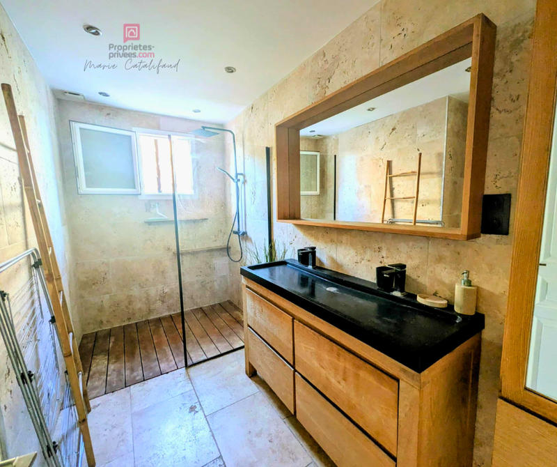 Maison - 111 m² - 6 pièces