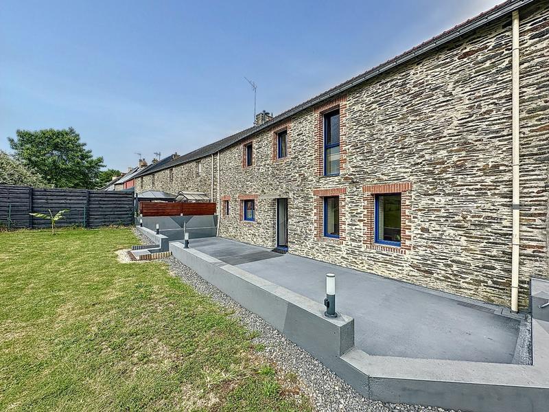 Maison - 149 m² - 8 pièces