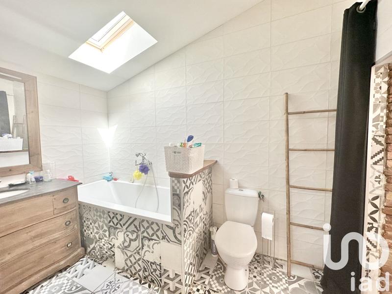 Maison - 185 m² - 10 pièces