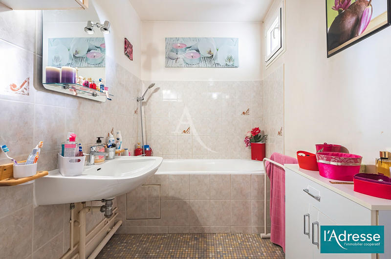 Appartement - 75 m² - 3 pièces