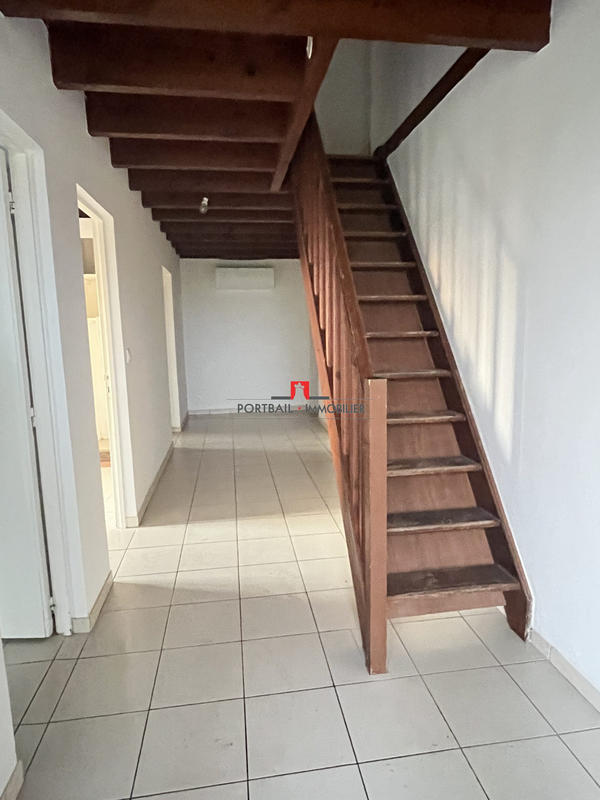 Maison ancienne - 186 m² - 6 pièces