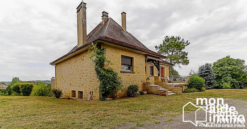 Maison - 244 m² - 8 pièces