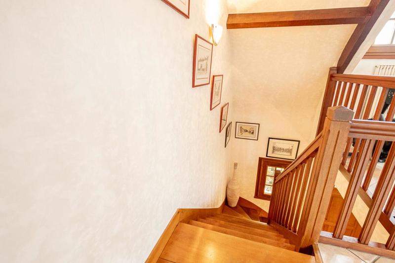 Maison - 195 m² - 8 pièces