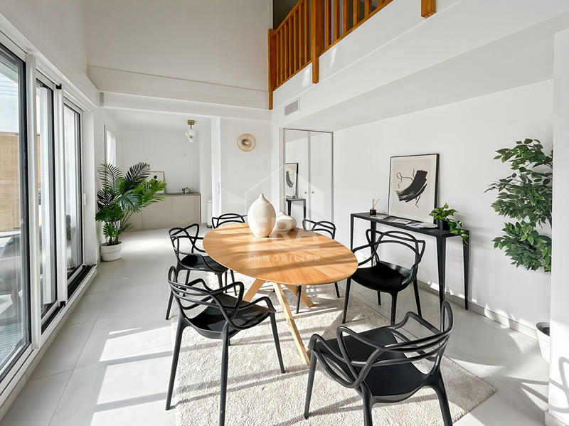 Appartement - 130 m² - 5 pièces