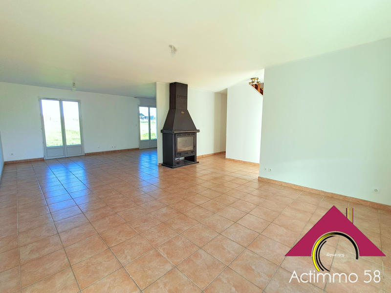 Maison - 171 m² - 9 pièces