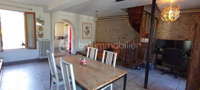 Maison - 77 m² - 3 pièces