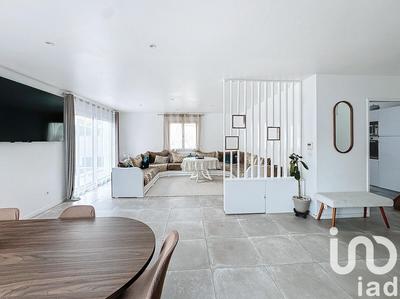 Maison - 118 m² - 5 pièces