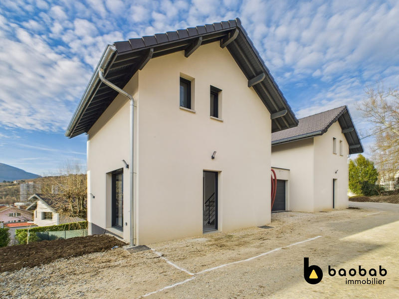 Maison - 106 m² - 4 pièces