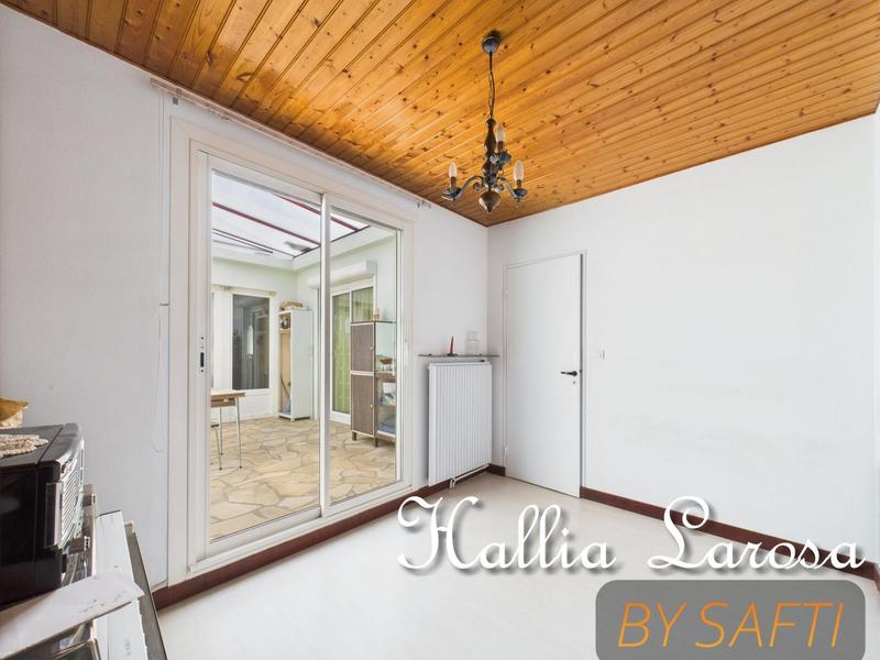 Maison - 95 m² - 5 pièces