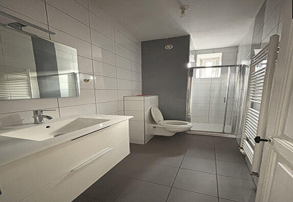 Appartement - 60 m² - 4 pièces