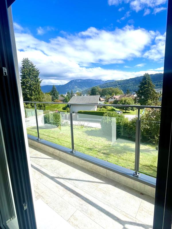 Appartement - 80 m² - 4 pièces