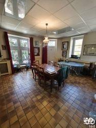 Maison - 693 m² - 26 pièces